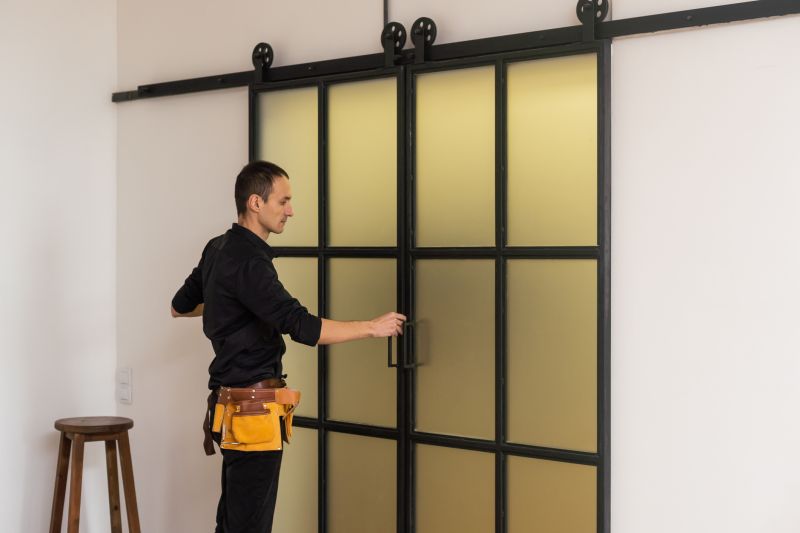 Maximizes natural light